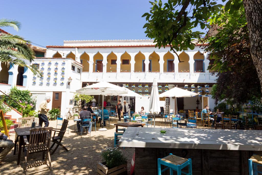 Hostal L'Estrella Palafrugell Exterior foto